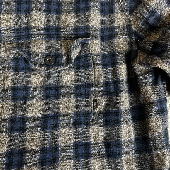 Vans Flannel Shirt Men XL Blue Gray Plaid Button Long Sleeve Pocket Surf Skate - Picture 3 of 12